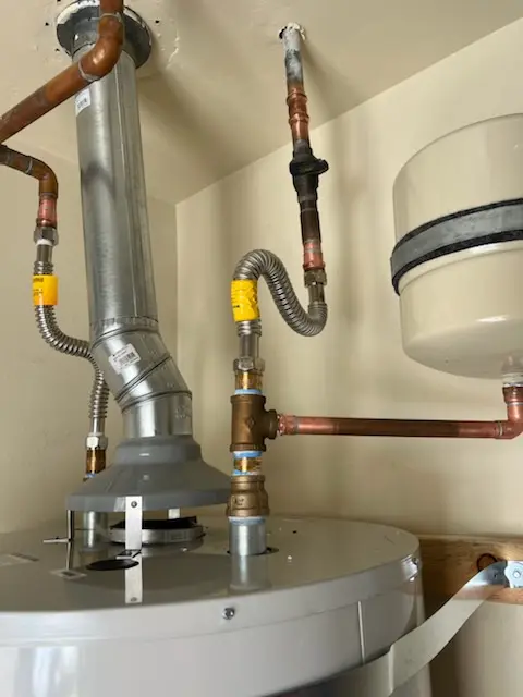 Water heater installation and plumbing repair in Holtville